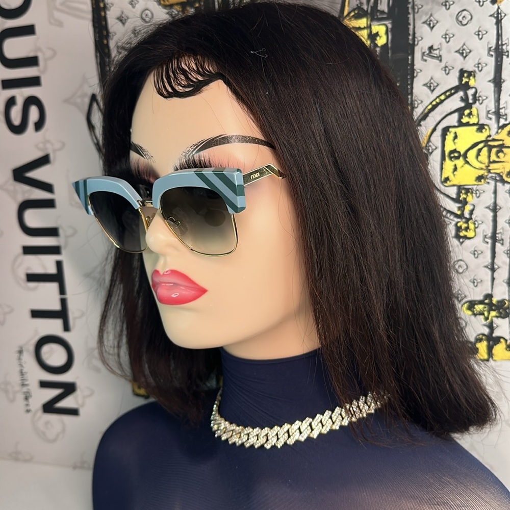 New Authentic Fendi Waves Grey Gradient Square Ladies Sunglasses FF0241/S MVU/9K